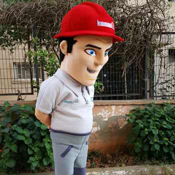 Kırmızı Şapkalı Adam